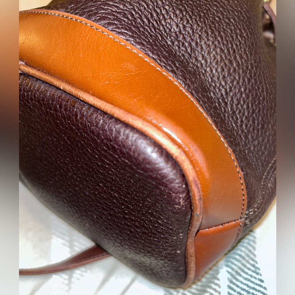 Vintage Authentic Dooney & Bourke Tassle Crossbody Bucket Bag - Picture 10 of 15